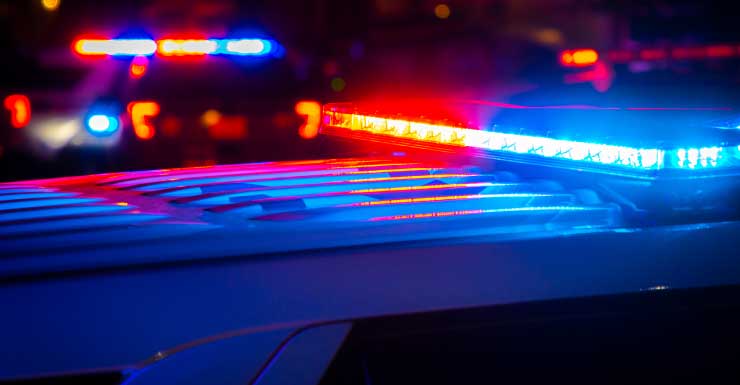 Suspect arrested after stabbing 2 people at Sebring apartment: police