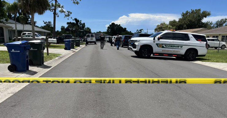 UPDATE: Armed suspect killed after standoff with deputies in Venice, sheriff said