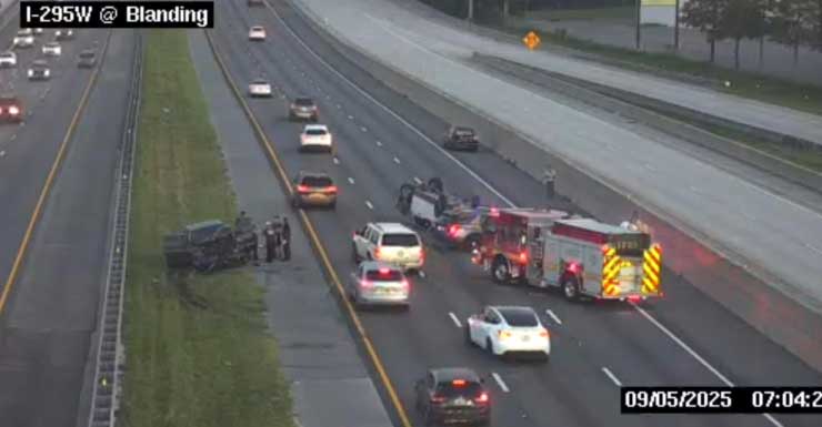 Crash on I-295 West at Blanding Boulevard causes delays during morning commute