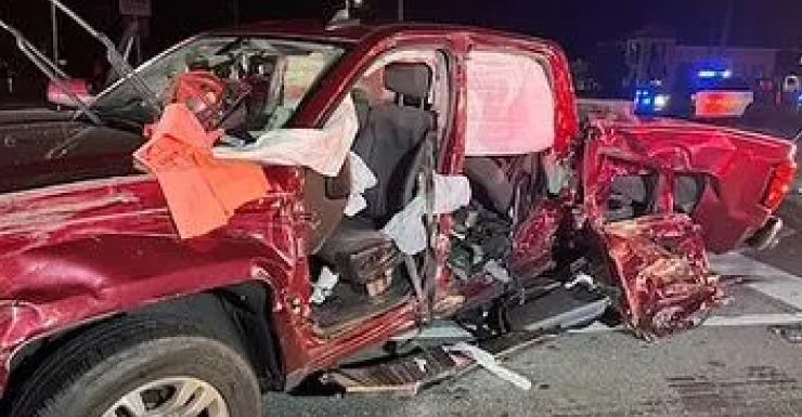Escambia County crash leaves multiple injured, one trapped