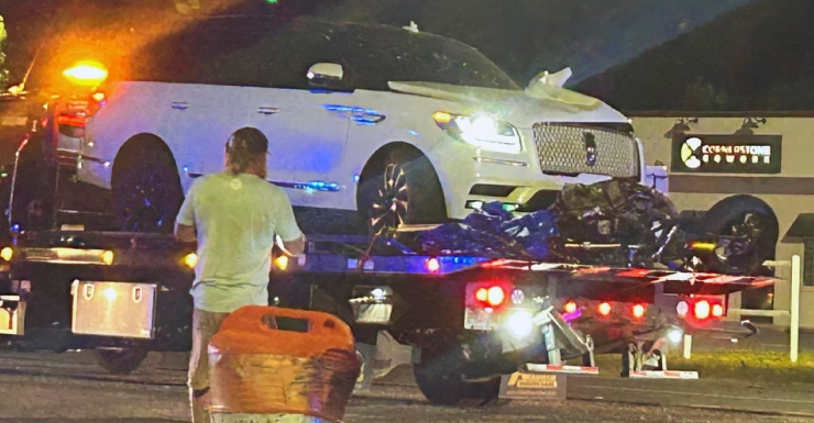 Fatal vehicle crash in Santa Rosa County causes blockage on Gulf Breeze Parkway