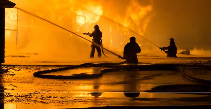 Firefighters extinguish Silver Springs shed fire