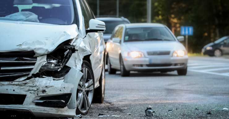 Lee County deputies report injuries in crash on Sunshine Boulevard