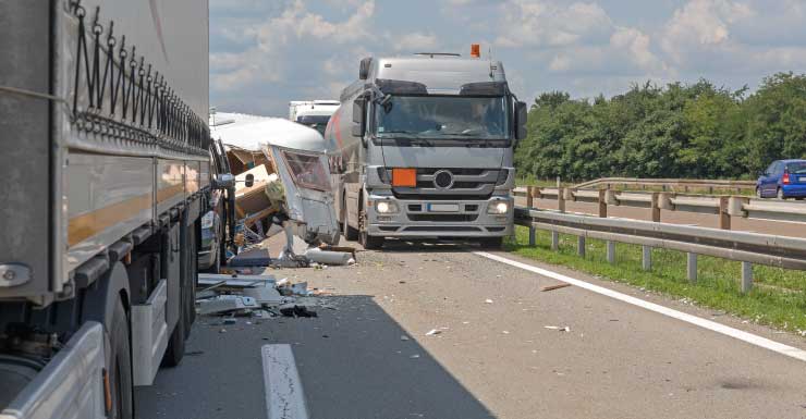 Major crash involving semi shuts down Florida's Turnpike southbound in St. Lucie County