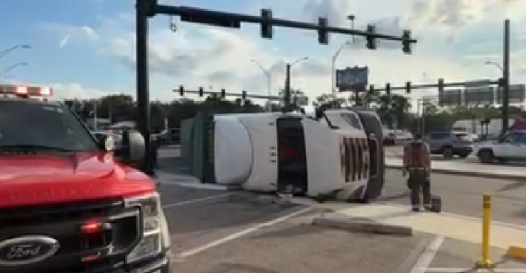 Overturned semi-truck blocks major roadways in Ocala