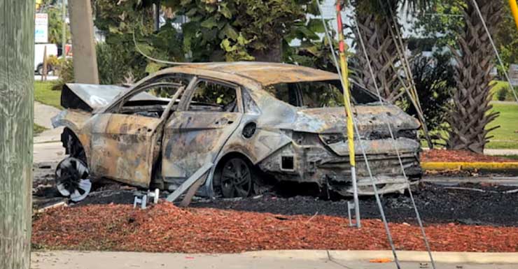 Patient trauma alerted after fiery Orlando vehicle crash