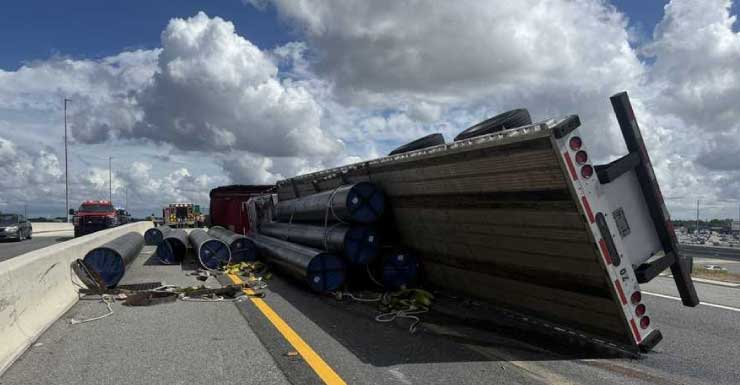Turnpike exit ramp to SR-528 reopens after semi-truck overturns