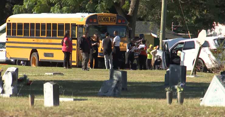 2 drivers, 2 students hurt in Tampa school bus crash