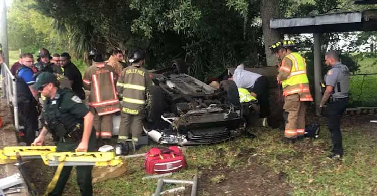3-vehicle crash leads to rollover into yard of Holly Hill home