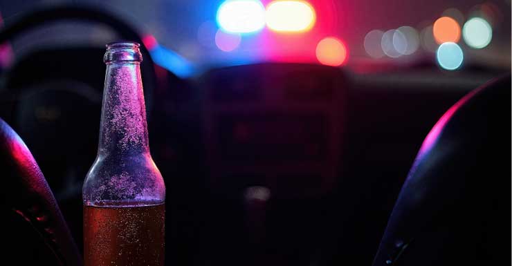 Accused drunk driver crashes into wall outside Fort Myers Beach bar, nearly hits man