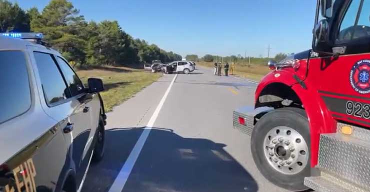 Crash on Highway 77 and Highway 20 leads to closure, one dead