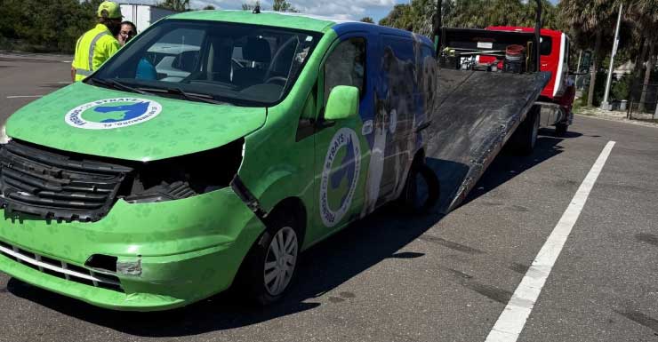 FHP helps rescue 17 cats, dogs following crash on Skyway Bridge in Manatee County