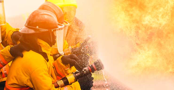 Firefighters contain house fire in Kissimmee’s Mallard Creek subdivision