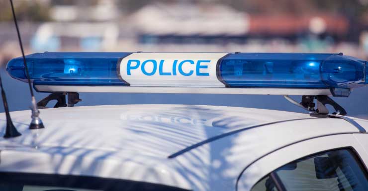Woman armed with crowbar and boxcutter attacks man at park in Wildwood