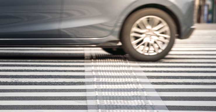 18-year-old man struck by SUV after standing over dog on highway in Escambia County