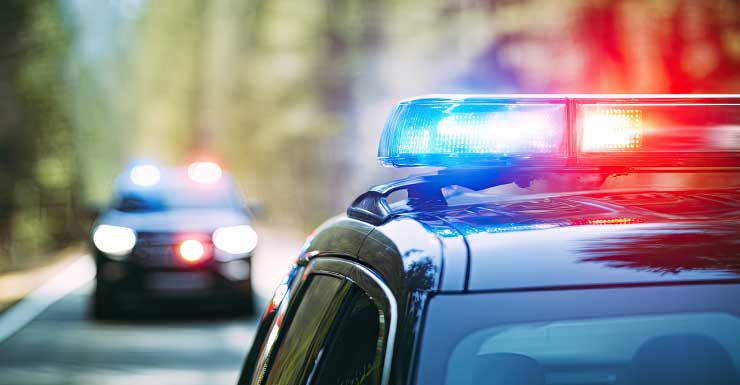 BSO: Man barricades himself after stabbing woman in Dania Beach