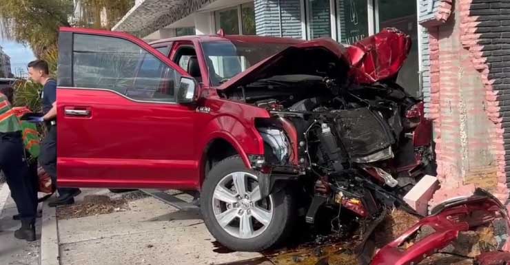 Driver hurt after truck slams into Fort Lauderdale wine shop