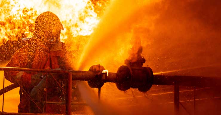 Fire crews extinguish RV fire in Fort Lauderdale; no injuries reported