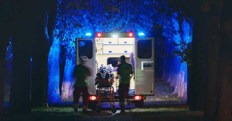 Man in stable condition after masked intruder with rifle breaks into Springfield home