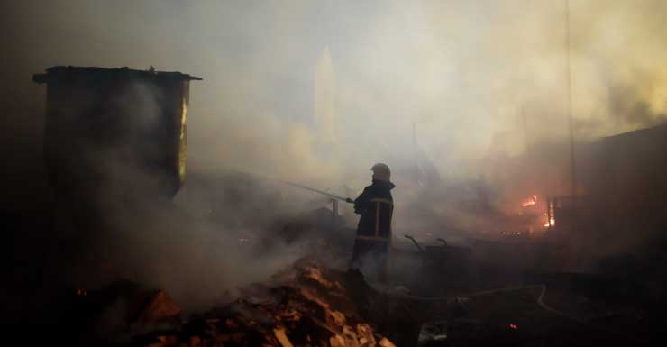 Mobile home fire in Davie leaves man dead; neighbors remember victim