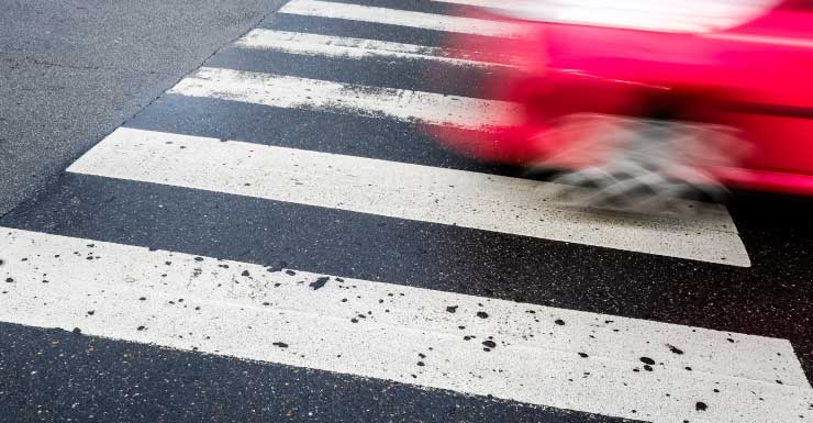 Pedestrian hit, seriously injured in Davie crash