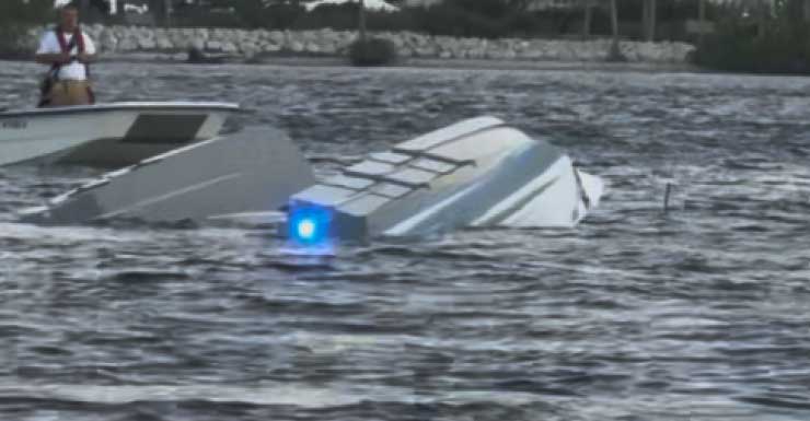 3 dead, 1 critical after catamaran boat flips on Caloosahatchee River near Cape Coral Yacht Club