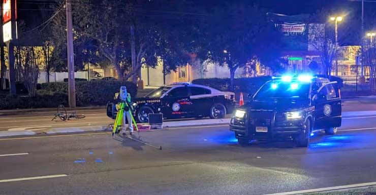 Bicyclist dies after being struck by minivan while trying to cross 103rd Street, Florida Highway Patrol says