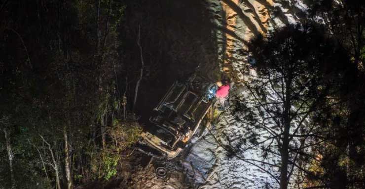 Cape Coral police investigate Sunday morning vehicle fire
