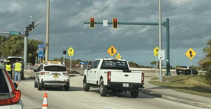 Motorcycle crash claims life on I-95 in Lake Worth Beach, lanes blocked