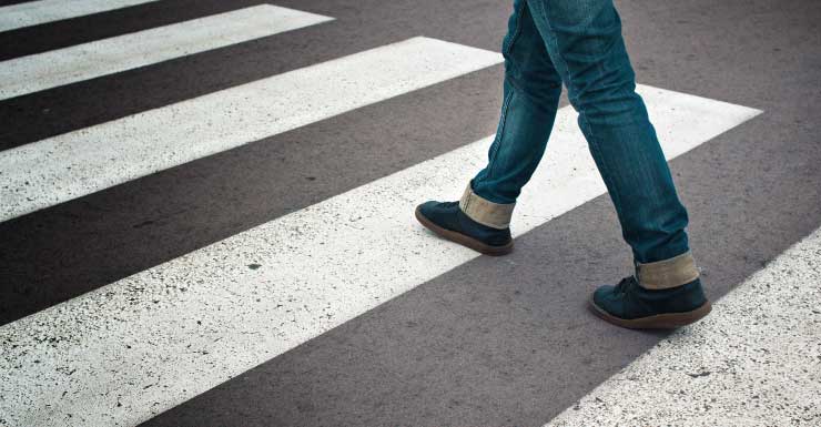Pedestrian dies minutes after being struck in Belle Glade crash