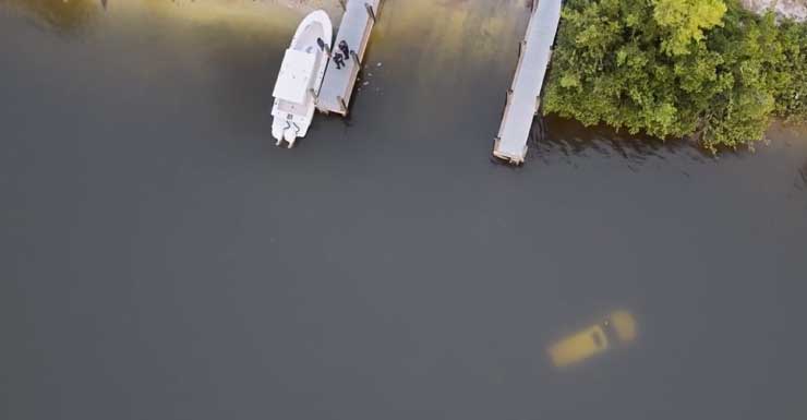 1 arrested after car crashes into water in Cape Coral