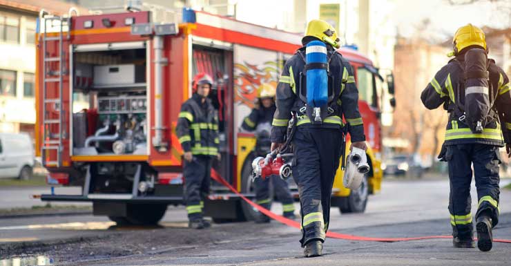 1 killed in overnight fire at Pace home, investigation underway