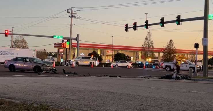 16-year-old dead, 2 injured after motorcycle crash in Manatee County