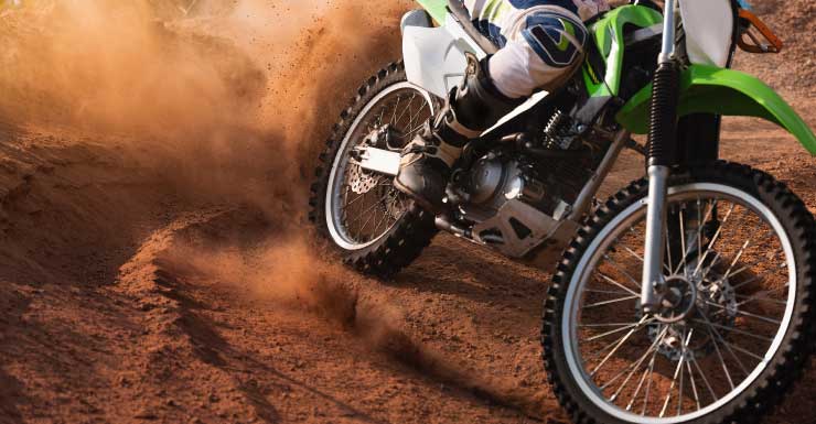 8-year-old seriously injured after dirt bike crashes into car in Altamonte Springs