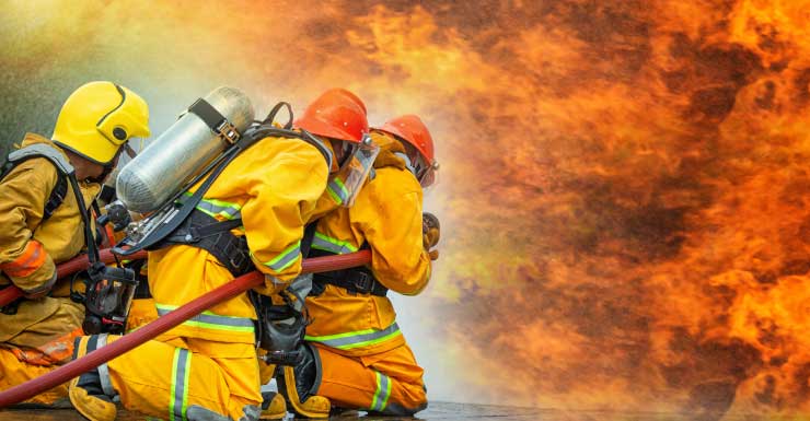 Crews respond to Pinellas County triplex fire