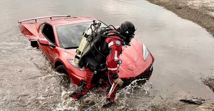 Fire crews find Corvette in Orange County pond