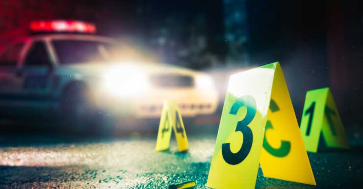Police surround Hollywood high-rise after 1 found shot; victim expected to be OK