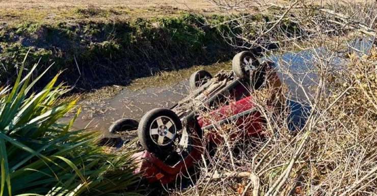 Adult and three children hospitalized after Jeep overturns into Indiantown canal