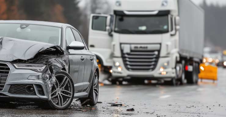 Driver dead following two-vehicle crash in Mulberry