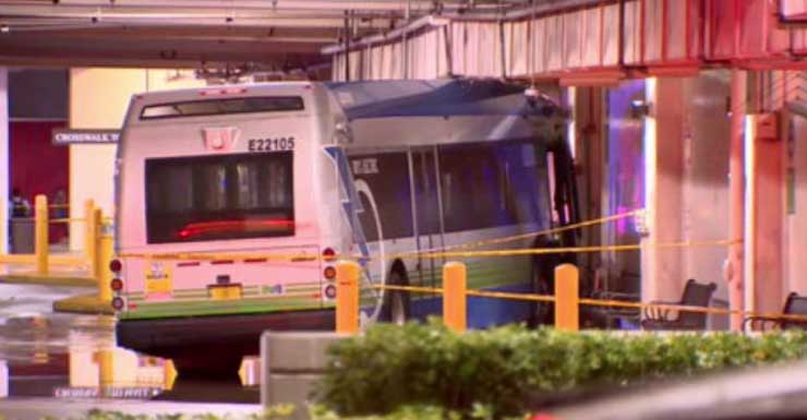3 hospitalized after bus crashes into wall at Aventura Mall