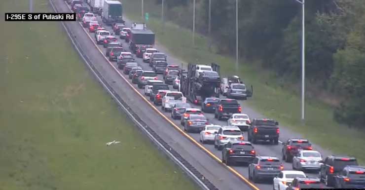 Crash, construction cause backups on I-295 South before Dames Point Bridge during afternoon rush