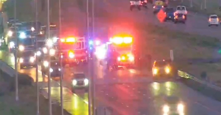 Crash with injuries on I-95 South in Hobe Sound slows traffic