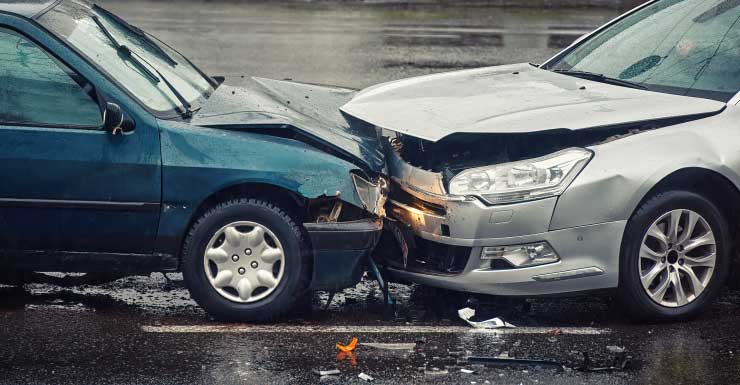 Driver arrested after FHP chase ends with crash in Fort Myers