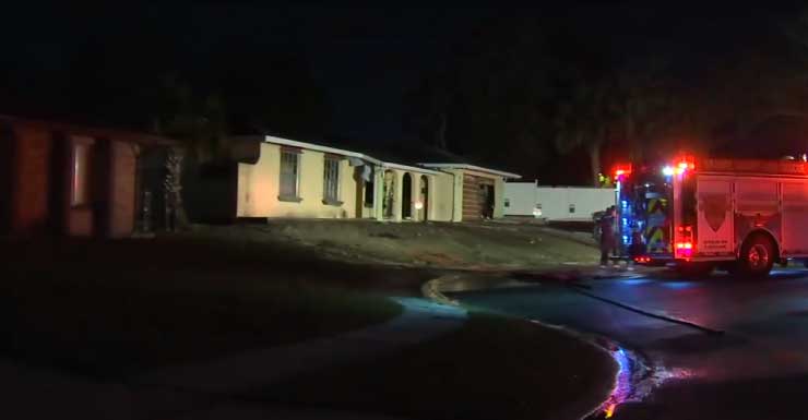 Fire breaks out at Pine Hills home