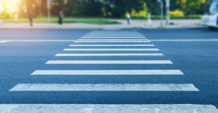 Pedestrian dies after being hit by car in Fort Myers