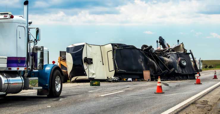 3 injured after head-on collision along Meadow Rd in Lehigh Acres