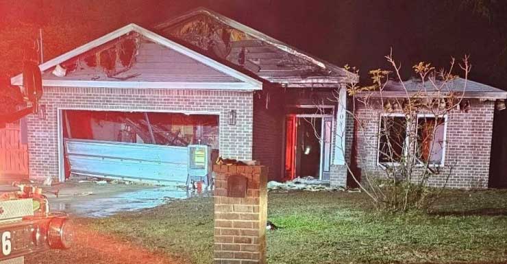 Fort Walton Beach house fire leaves single mother starting over after total loss