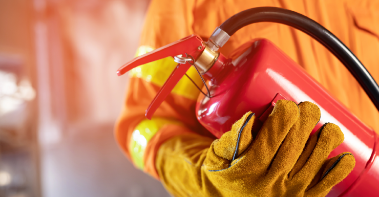 Man hospitalized after 2-alarm house fire in Seminole County