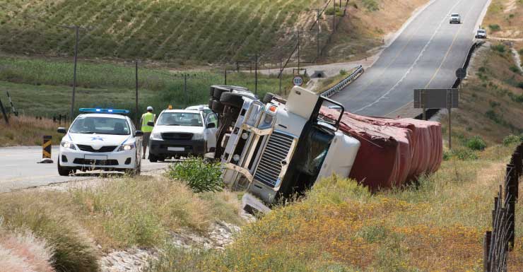 Semi driver dies after timber pierces truck’s cab in crash near Lakeland