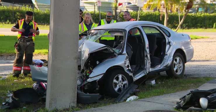 2 airlifted to hospital after car crashes into utility pole on US-19 in Pinellas County, FHP says